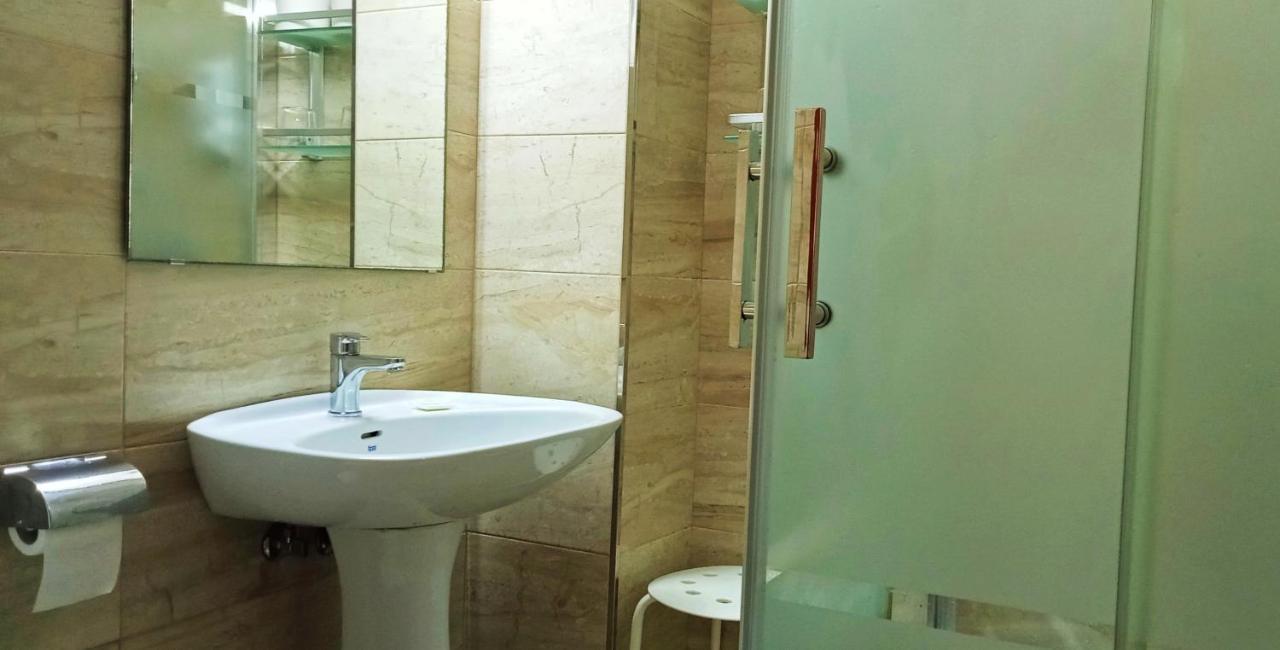 Hostal Bahia Cadiz Luaran gambar