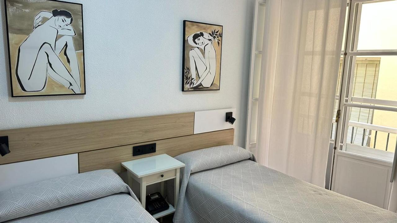 Hostal Bahia Cadiz Luaran gambar