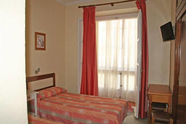 Hostal Bahia Cadiz Luaran gambar
